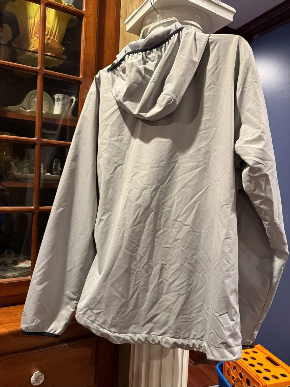 Champion Light Gray Windbreaker Jacket with Black Trim Men’s size Medium